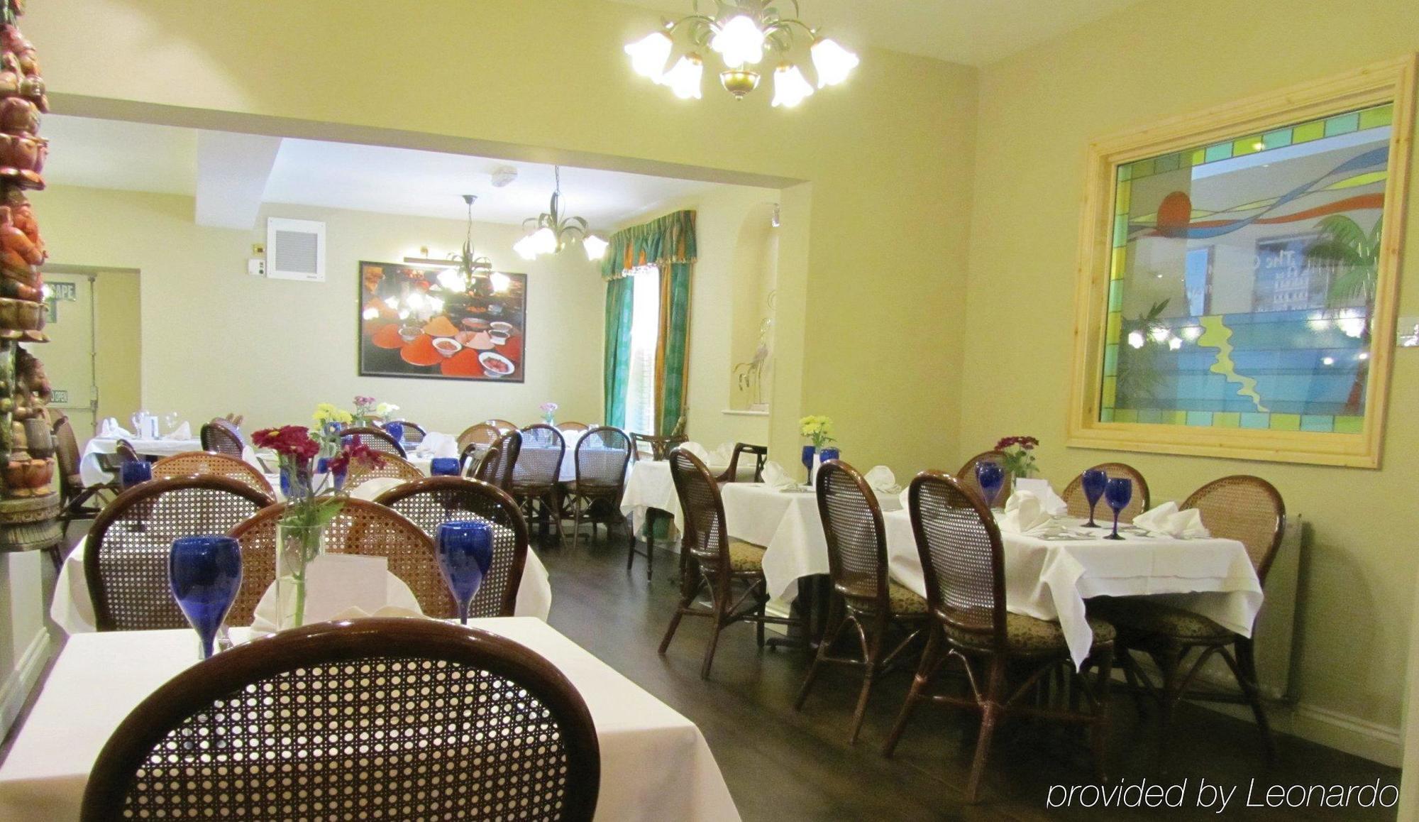 The Peacock Townhouse Hotel Kenilworth - Warwick Restoran gambar
