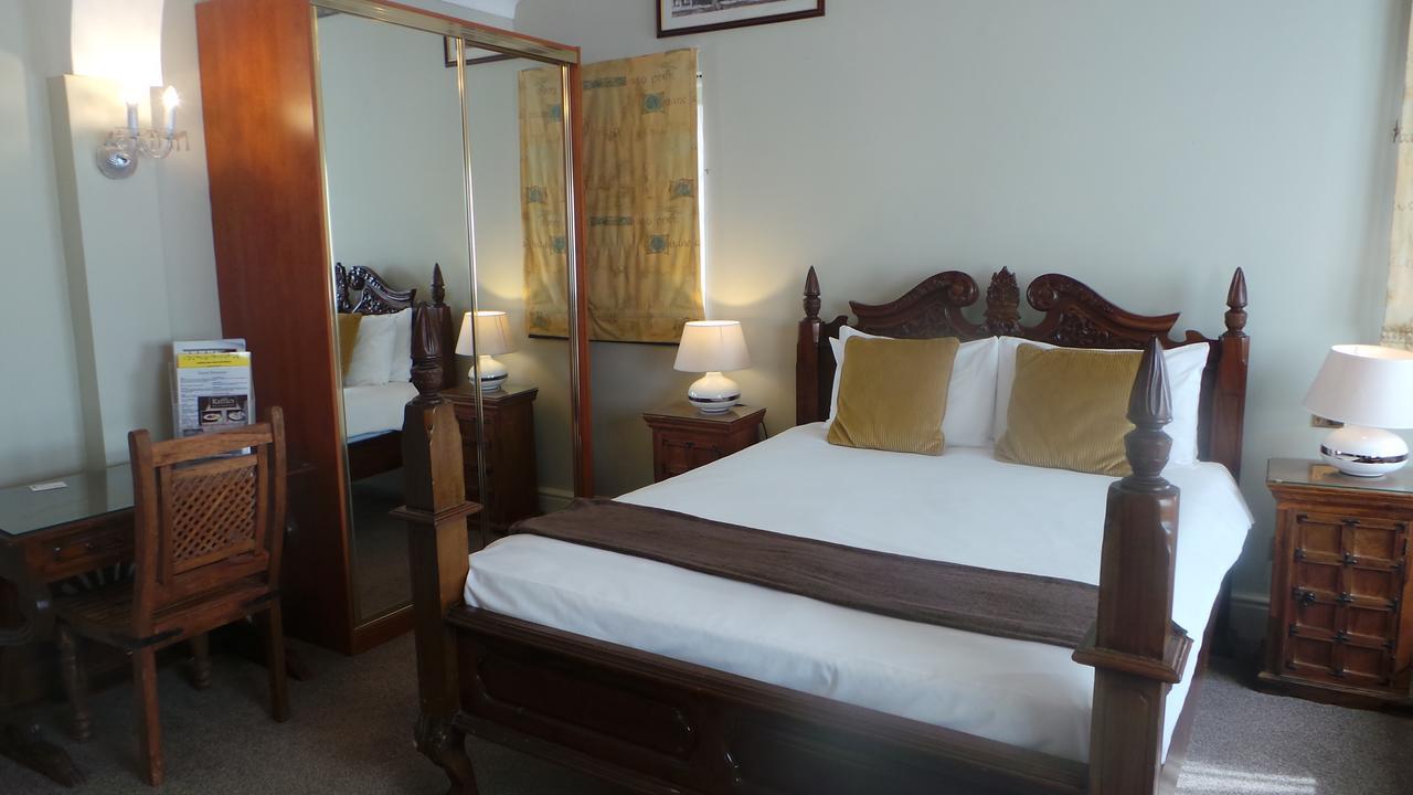 The Peacock Townhouse Hotel Kenilworth - Warwick Luaran gambar